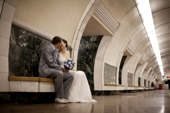 Тиктокеров оштрафовали за свадьбу в метро